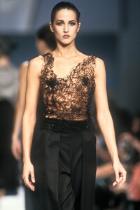 Claude Montana 1989 Women RTW 114.jpg