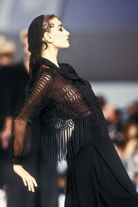 Claude Montana 1989 Women RTW 23.jpg