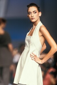 Claude Montana 1989 Women RTW 91.jpg