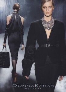 Donna_Karan_Fall_Winter_2009_10_04.thumb.jpeg.f18fcc7b1a31955fb2676d4509b7e581.jpeg