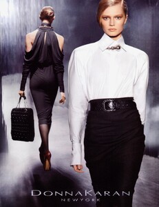 Donna_Karan_Fall_Winter_2009_10_06.thumb.jpeg.c928fa884b9d810c0dbaf8e9dac76c9e.jpeg