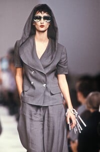 Dorothee Bis SS 1989 Aly Dunne 01.jpg