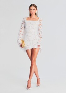 Ecommerce_Crop-230510_Set2_SHOT_40_4398_eComm.jpg
