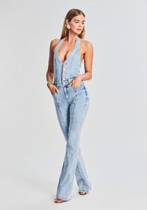 Ecommerce_Crop-230621_ECOM_SET2_SHOT_06_0848.jpg
