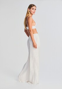 Ecommerce_Crop-230621_ECOM_SET2_SHOT_32_4031_ECOMM.jpg
