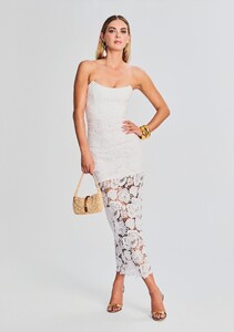 Ecommerce_Crop-230621_ECOM_SET2_SHOT_62_7213.jpg