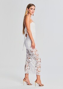 Ecommerce_Crop-230621_ECOM_SET2_SHOT_62_7274.jpg