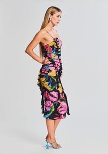 Ecommerce_Crop-230621_ECOM_SET2_SHOT_73_8492.jpg