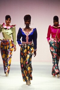 Emanuel Ungaro HC SS 1989 Karla Otis 06.jpg