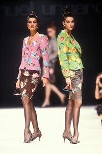 EmanuelUngaroSS1989CarolWilson02.thumb.jpg.a5cab31b5d7a4fb1ca4c79d6584e3266.jpg