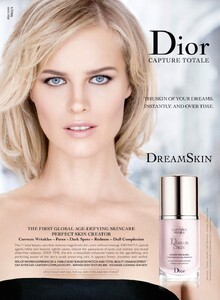 Eva Herzigova 3.jpg