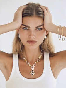 Facetune_17-05-2024-08-46-16.jpg