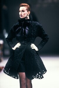 GianfrancoFerreFW1987077.thumb.jpg.bf6b842ea2a5f96c59d599c6f585b479.jpg