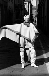 Gianfranco_Ferre_FW1982_Advanced_26.jpg