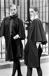 Gianfranco_Ferre_FW1982_Advanced_40.jpg