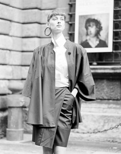 Gianfranco_Ferre_SS1986_Advance_Aly_Dunne_021.jpg