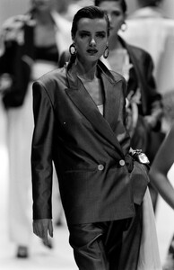 Gianfranco_Ferre_SS1989_Adelia_02.jpg