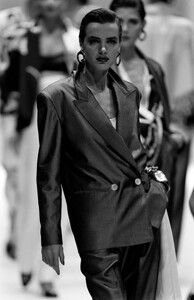 Gianfranco_Ferre_SS1989_Adelia_03.jpg