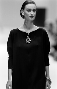 Gianfranco_Ferre_SS1989_Aly_04.jpg