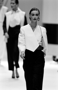 Gianfranco_Ferre_SS1989_Aly_06.jpg