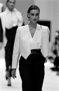 Gianfranco_Ferre_SS1989_Aly_07.jpg