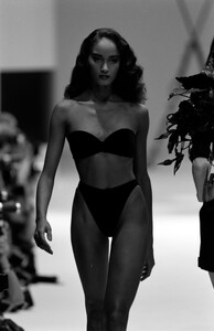 Gianfranco_Ferre_SS1989_Ann_Fiona_08.jpg