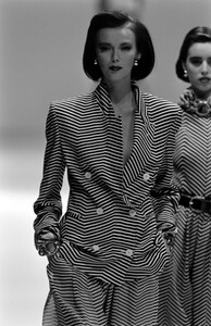 Gianfranco_Ferre_SS1989_Brynja_07.jpg