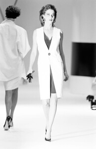 Gianfranco_Ferre_SS1989_Clarissa_01.jpg