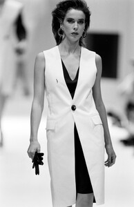 Gianfranco_Ferre_SS1989_Clarissa_04.jpg