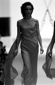 Gianfranco_Ferre_SS1989_Clarissa_07.jpg
