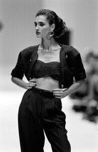 Gianfranco_Ferre_SS1989_Daniela_Ghione_06.jpg