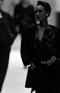 Gianfranco_Ferre_SS1989_Katoucha_06.jpg