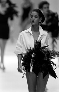 Gianfranco_Ferre_SS1989_Marpessa_07.jpg