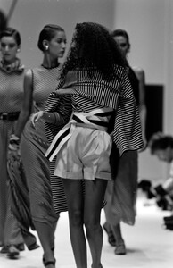 Gianfranco_Ferre_SS1989_Sonia_Cole_01.jpg
