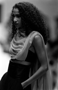 Gianfranco_Ferre_SS1989_Sonia_Cole_15.jpg