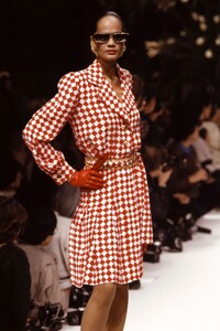 GivenchyHCSS1989Michele03.thumb.jpg.d33d2e9a77fab6f8d11a71de6ae5a265.jpg