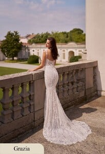 Grazia3-700x1024.jpg