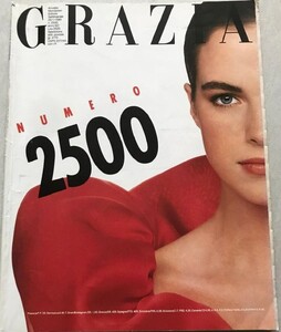 GraziaIT290189no2500coverJulieVhay.thumb.jpg.eccc67aa4ef243d11671c61574968992.jpg