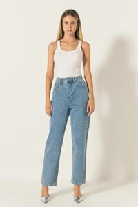 HN1961P_DENIM_003_50fa9f9b-65a1-4219-ae97-a351509c8c19.jpg