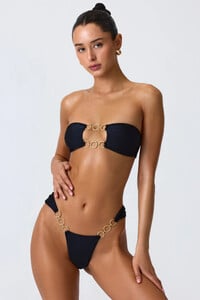 Haut de bikini bandeau découpé et orné en noir_0016.jpg