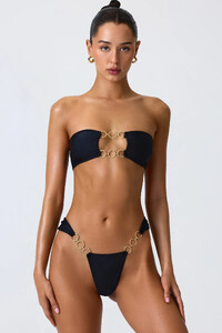 Haut de bikini bandeau découpé et orné en noir_0019.jpg