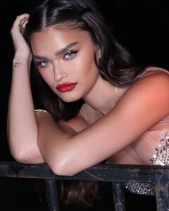 I’m back @the_romi_frenkel  FOR @dancing.with.stars.il #MAKEUPBYASAFBABO @oshersaadon_ @rikidalal_official _#makeup #makeuptutorial #makeupartist #makeupforever #makeupoftheday #portraitphotography  #paris#mil (5).jpg