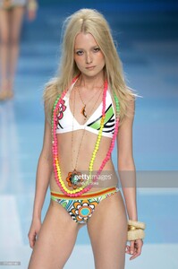 Ives s06movimento--77583140-SPFW--.jpg