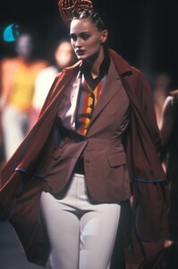 Jean_Paul_Gaultier_SS1989_Therese_Bachy_02.jpg