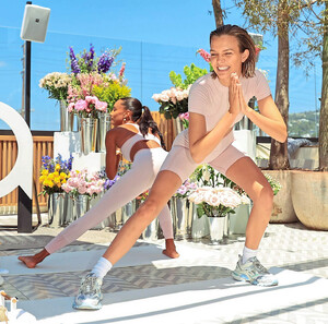 JosephineSkriver-UsWeekly2024_07_15.thumb.jpg.b6b3abf272e8ca782fead27701464cc9.jpg