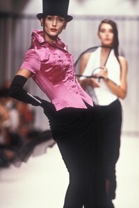 Karl_Lagerfeld_SS1989_Aly_02.jpg