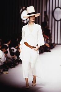Karl_Lagerfeld_SS1989_Aly_04.jpg