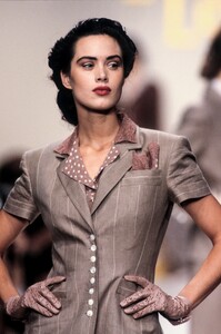 Lolita Lempicka 1989 Women RTW 8.jpg
