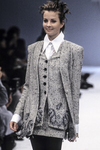 LucianoSoprani1994WomenRTW7.thumb.jpg.6666a96519e8dc1bb6fd96923191dd20.jpg