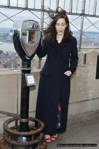 MRB-Events2018-EmpireStateBuildingHostsCastTheMarvelousMrsMaisel-022.jpg